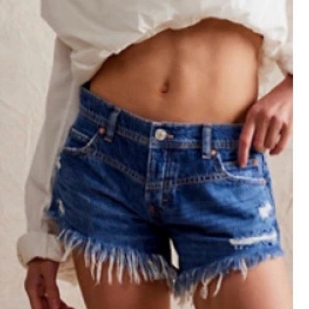 Free People Westwood Mid Rise High Low Denim Shorts Medium Wash 32
